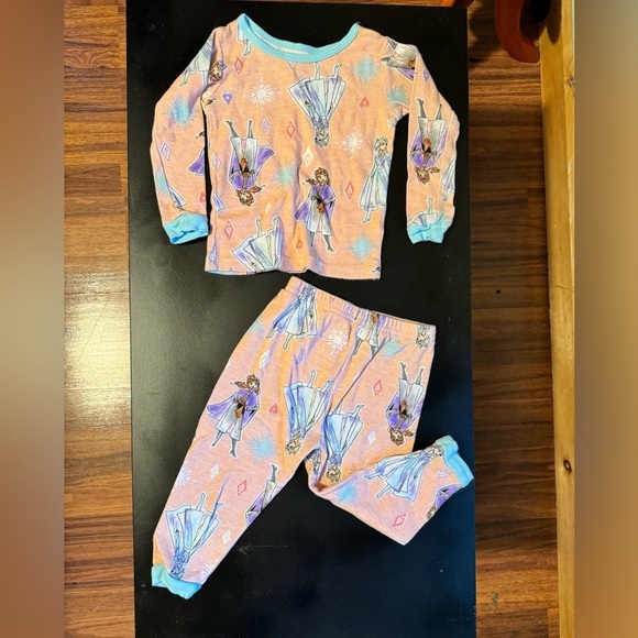 Disney Other - Disney Frozen 2 pc set